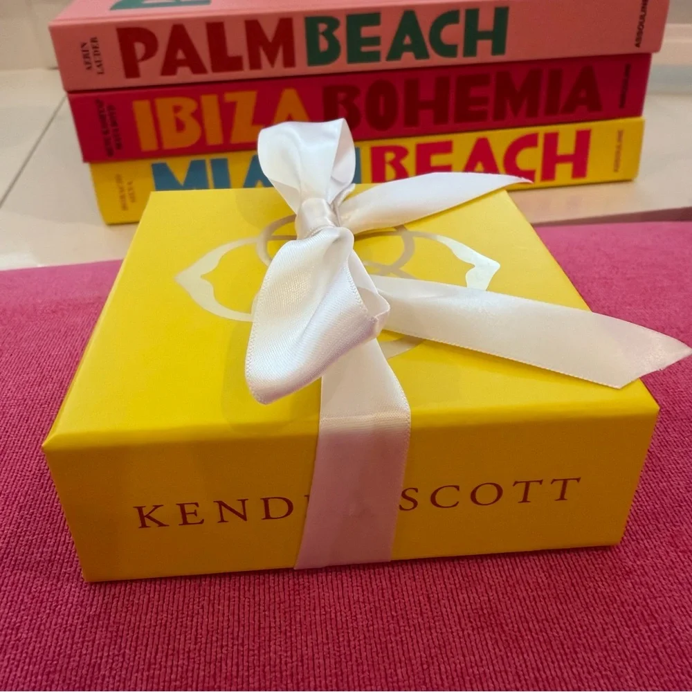New Kendra Scott Jewelry Gift Box Drawer Box with Ribbon